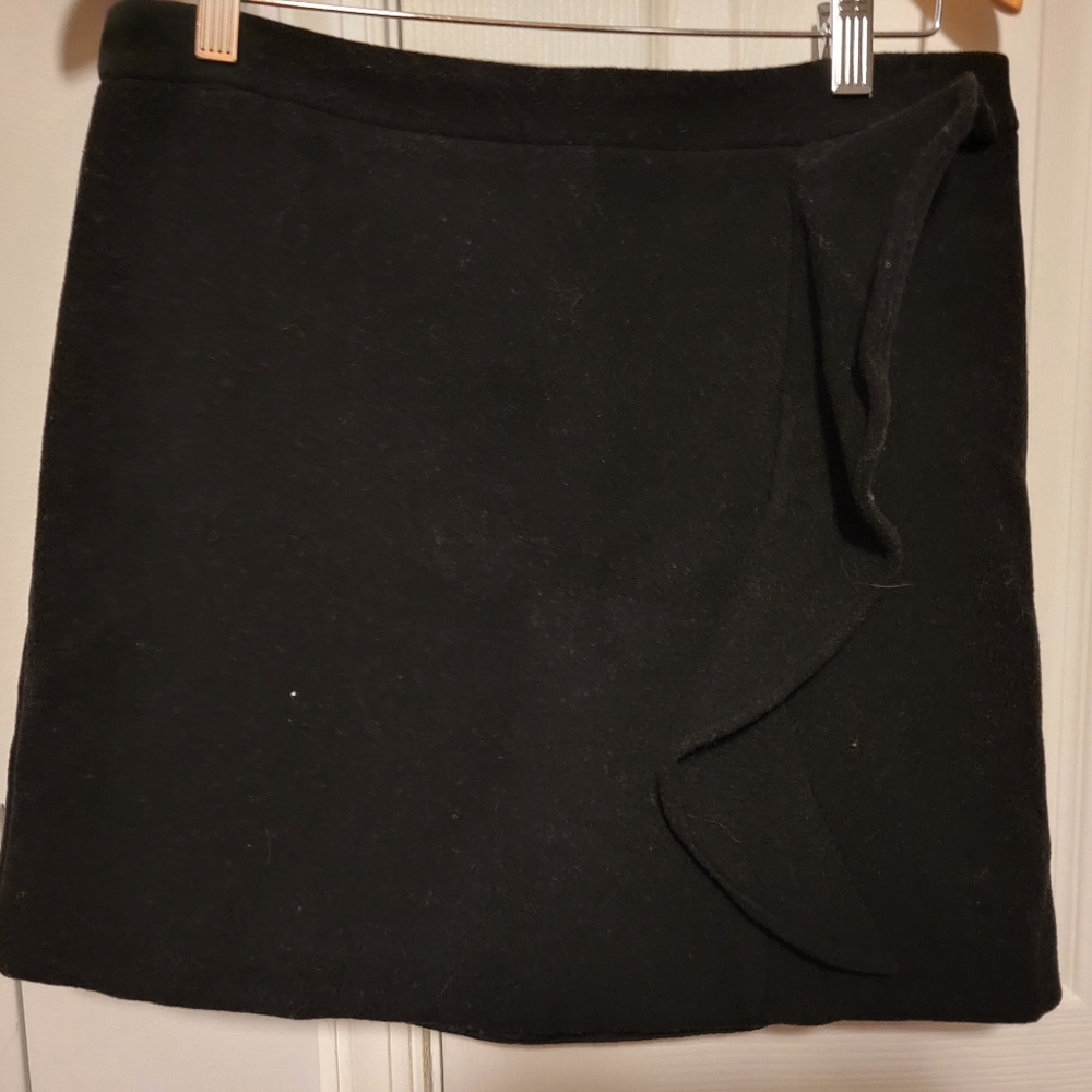 J. Crew Mercantile black Classic black mini skirt size 6